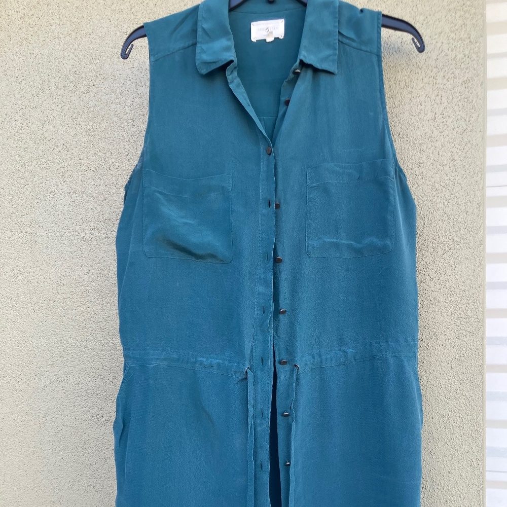 LOU & GREY 100% SILK BUTTON DOWN WITH DRAWSTRING WAIST SIZE MED SLEEVELESS TEAL